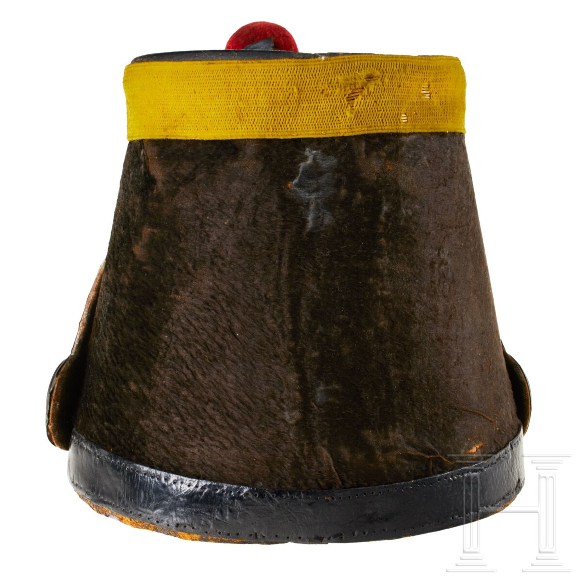 A French voltigeur shako - Image 7 of 10