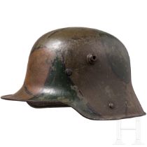 Stahlhelm M 1916 in Mimikry-Tarnanstrich