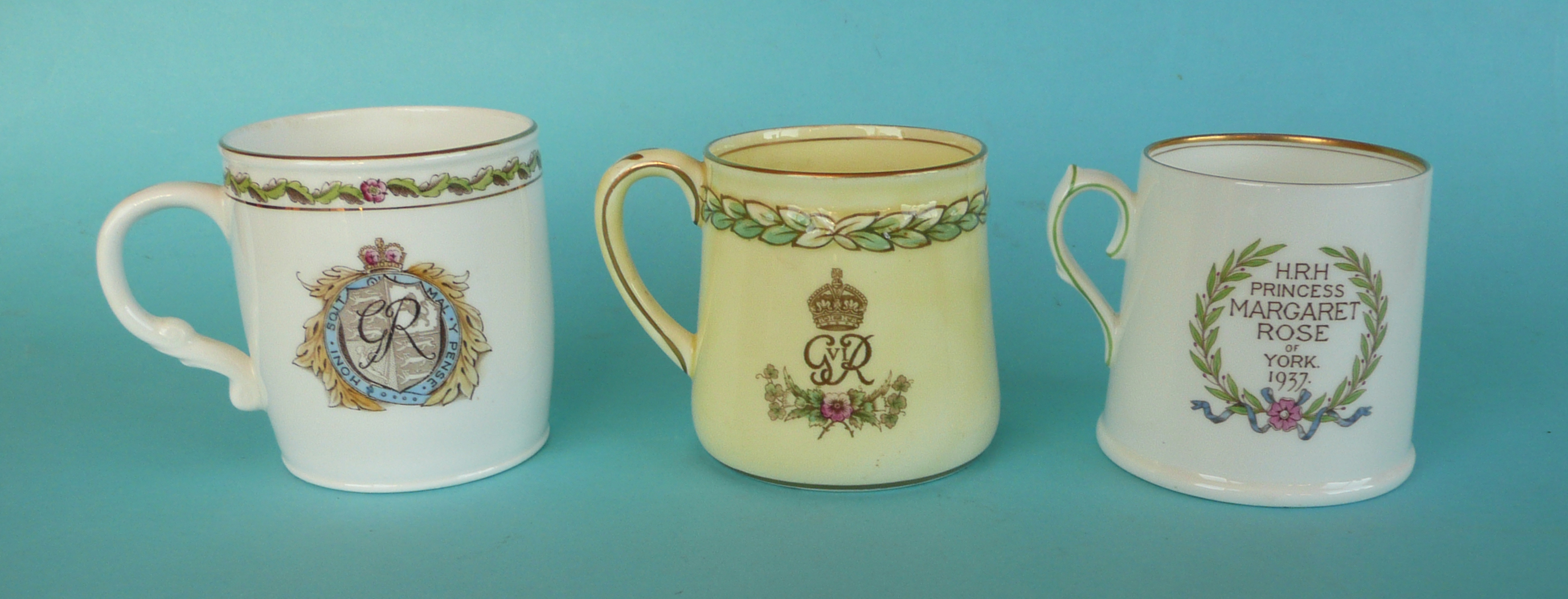 1937 Coronation: a Royal Doulton porcelain mug with named and dated portrait of Princess Margaret - Image 2 of 3