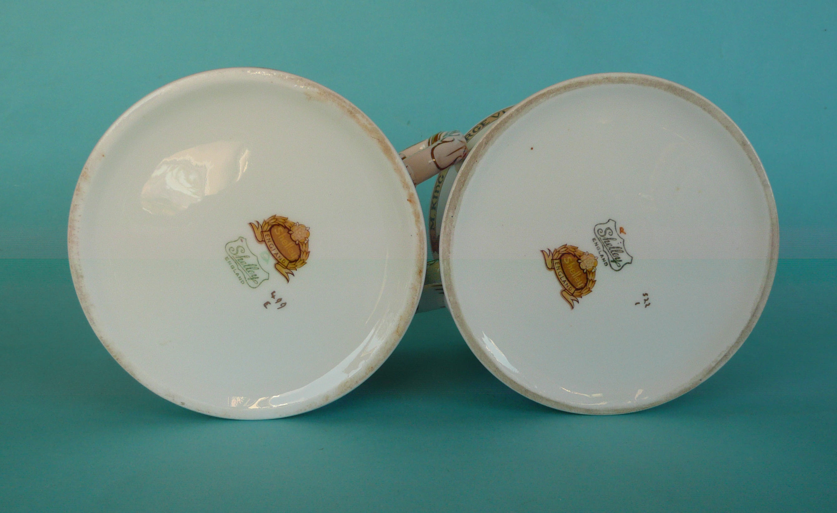 A pair of Shelley loving cups for 1937 Edward VIII and George VI. 114mm (2). (commemorative, - Bild 3 aus 3