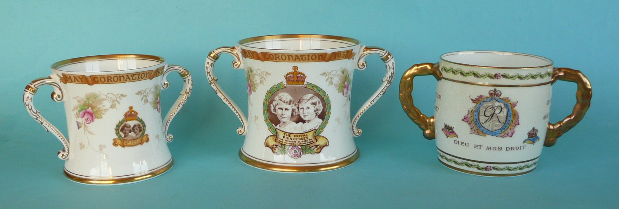 1937 Coronation: two Shelley loving cups of varying size, largeat115mm and another by Foley (3). ( - Image 2 of 2