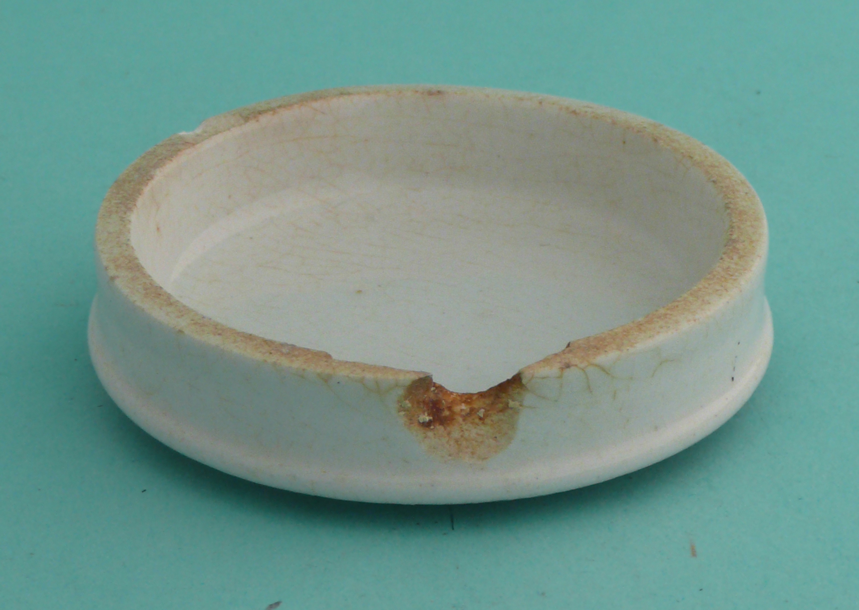 Mrs Ellen Hale’s Celebrated Heal-all Ointment, chips to bullnose and flange. (potlid, pot lid, - Image 3 of 3