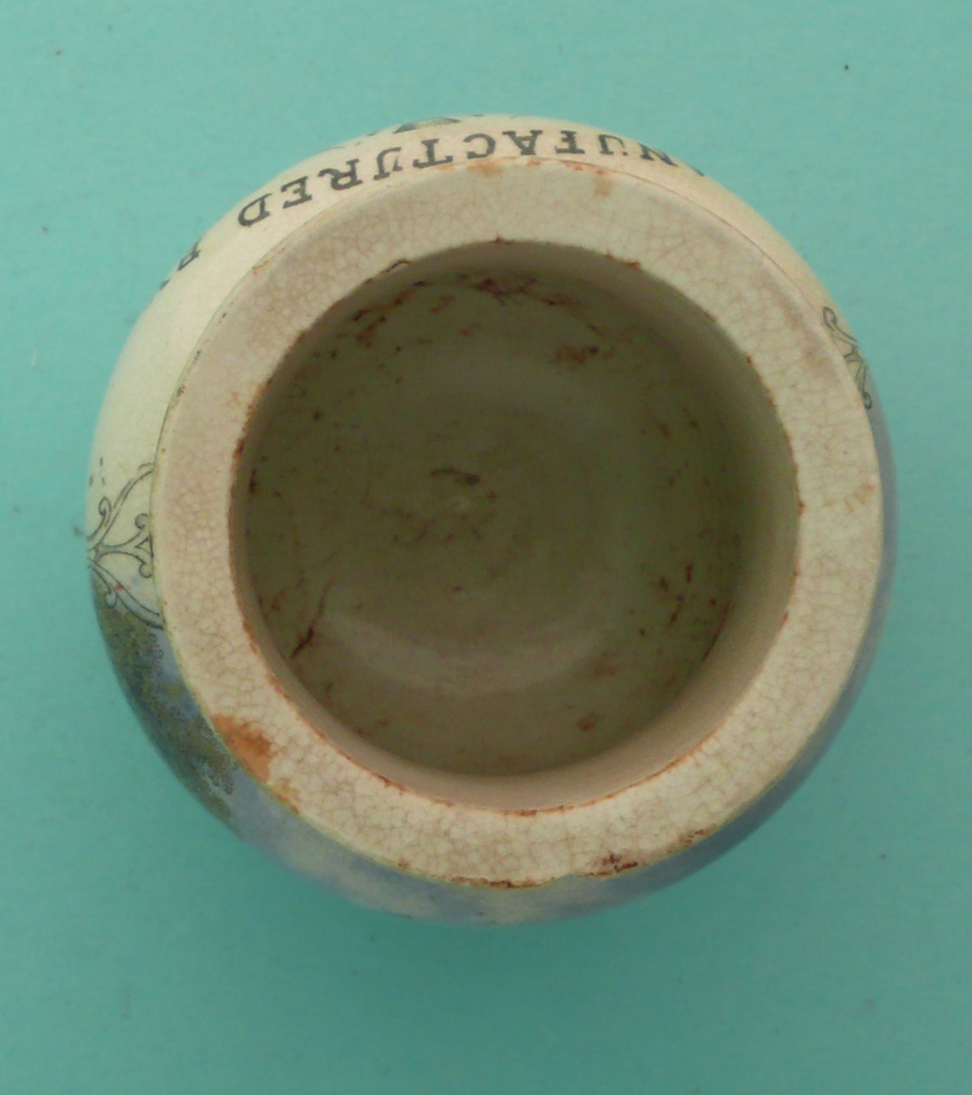 Windsor Castle, Hill & Ledger (96C) rim and foot chipped. (potlid, pot lid, Prattware, - Image 3 of 4
