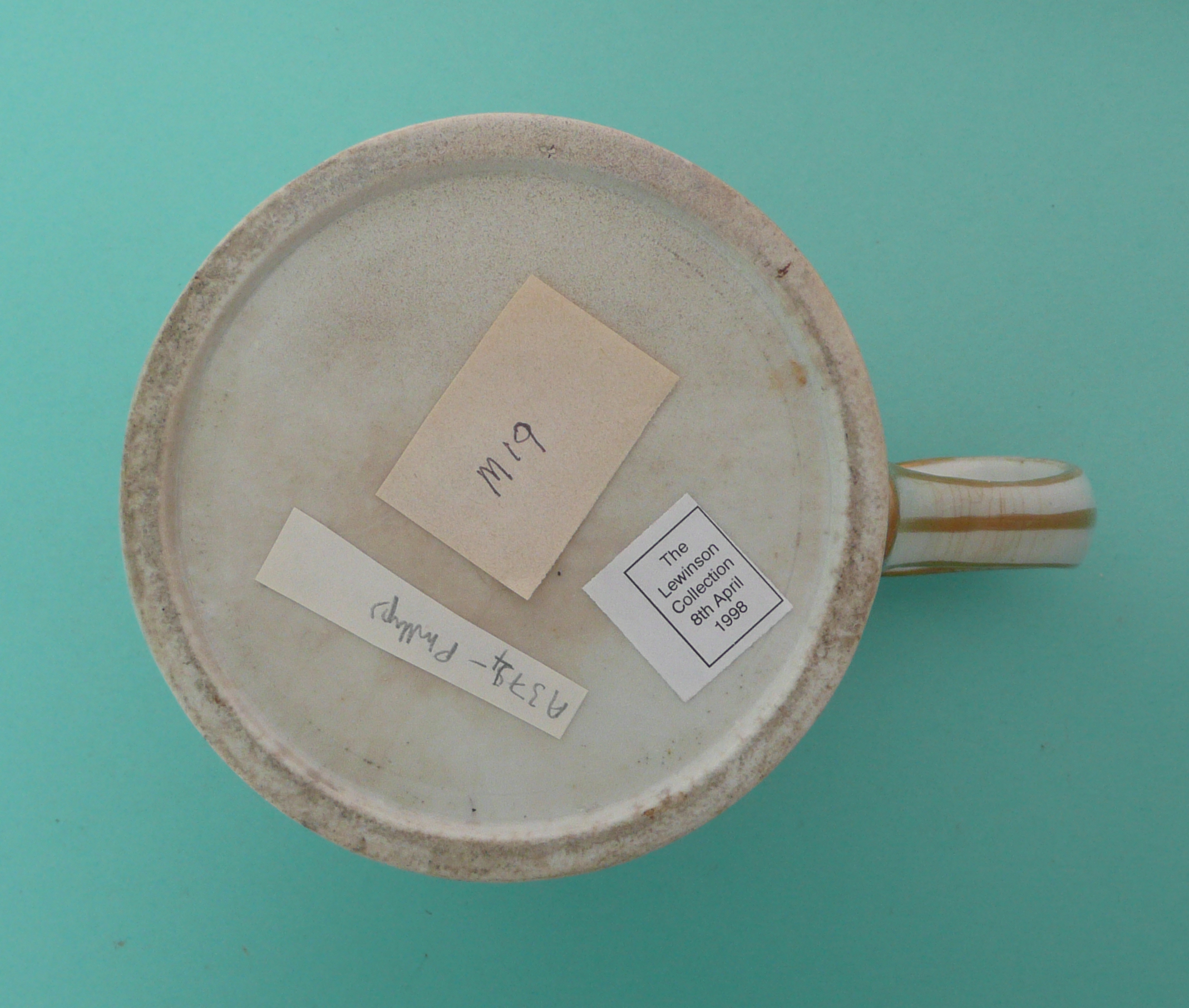 1803 Great Invasion Scare: a porcelain mug banded in gilt, printed in black with scenes of English - Image 5 of 5