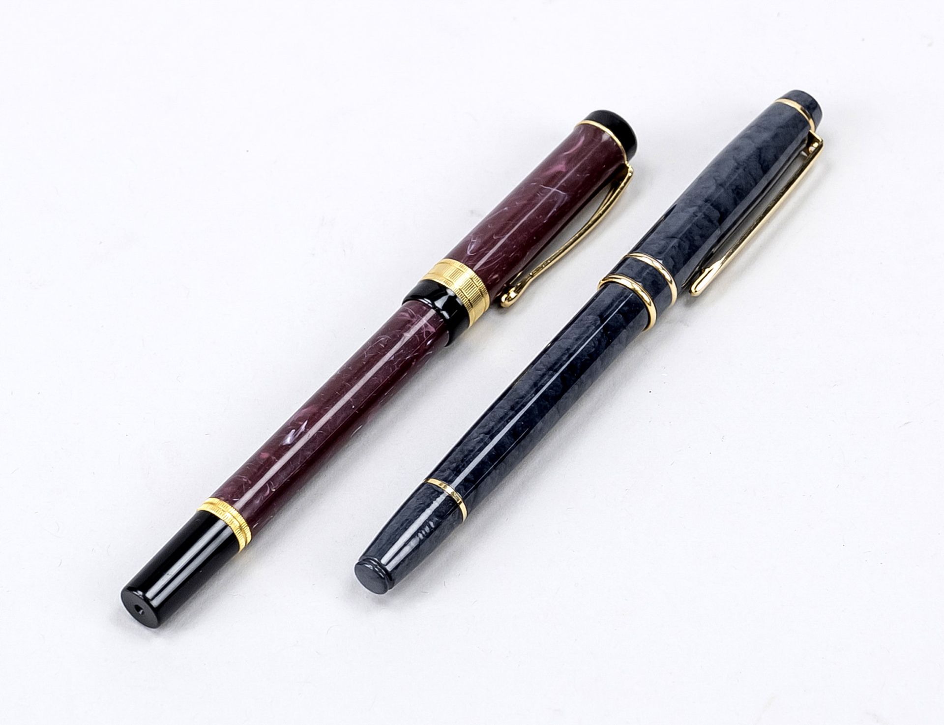 2 fountain pens, Germany 2nd half 20th century, nibs ''Iridium'', for ink cartridges, l. to 13.5 cm
