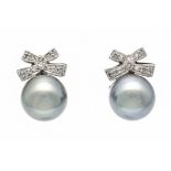 Tahitian pearl diamond stud earrings WG 585/000 with 2 silver-coloured Tahitian pearls 9 mm with