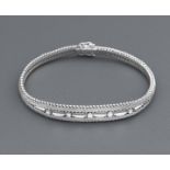 Brilliant bracelet WG 750/000 with 5 brilliant-cut diamonds totaling 0.14 ct W/SI, box clasp with