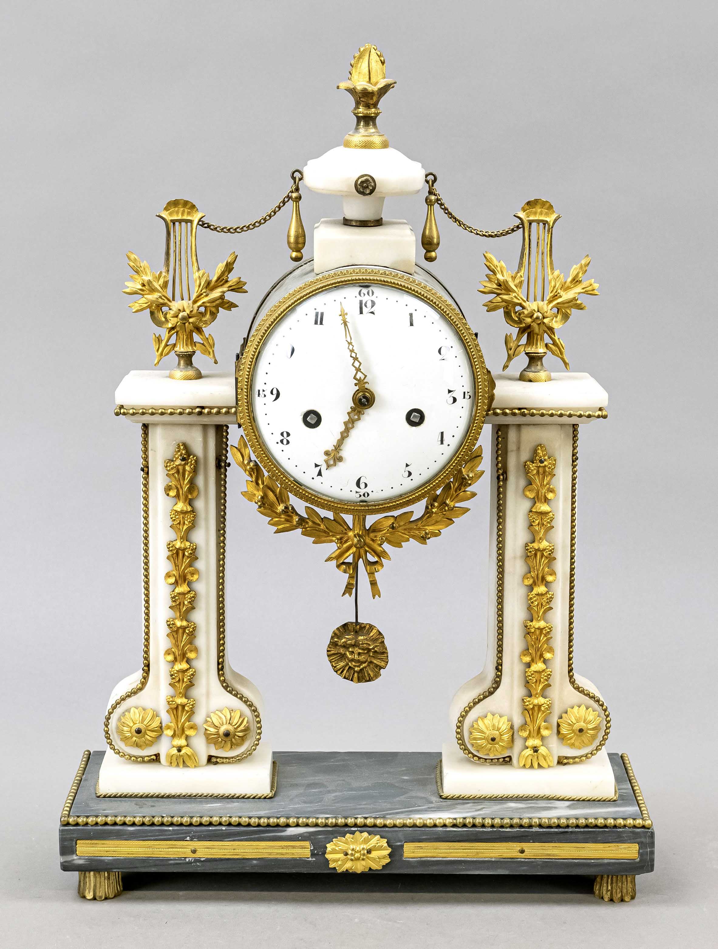 gray/white marble pendulum, 1st half 19th century, with gilded applications, crowned by lyre and