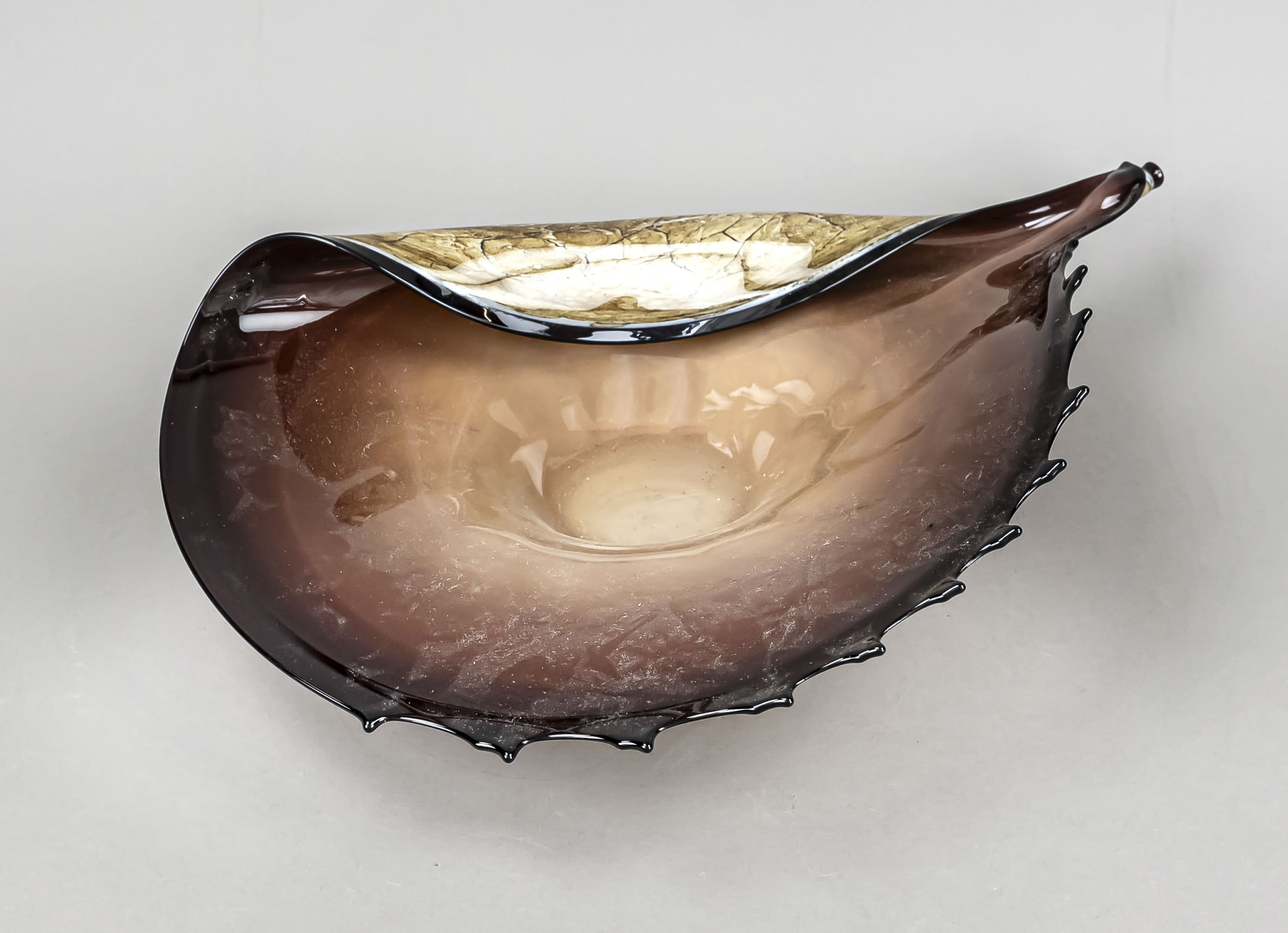 Large bowl, Italy, 2nd half. 20th century, Murano, in the shape of a shell, clear glass with