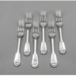Six forks, 20th century, plated, spade shape with shell decoration, l. 21 cm