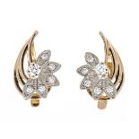 Diamond earrings RG/WG 583/000, each with 6 brilliant-cut diamonds, total 0.20 ct TW-W/VS-SI, l.