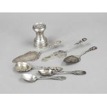 Mixed lot of seven pieces, 20th century, various makers, silver of different fineness, 6 pieces