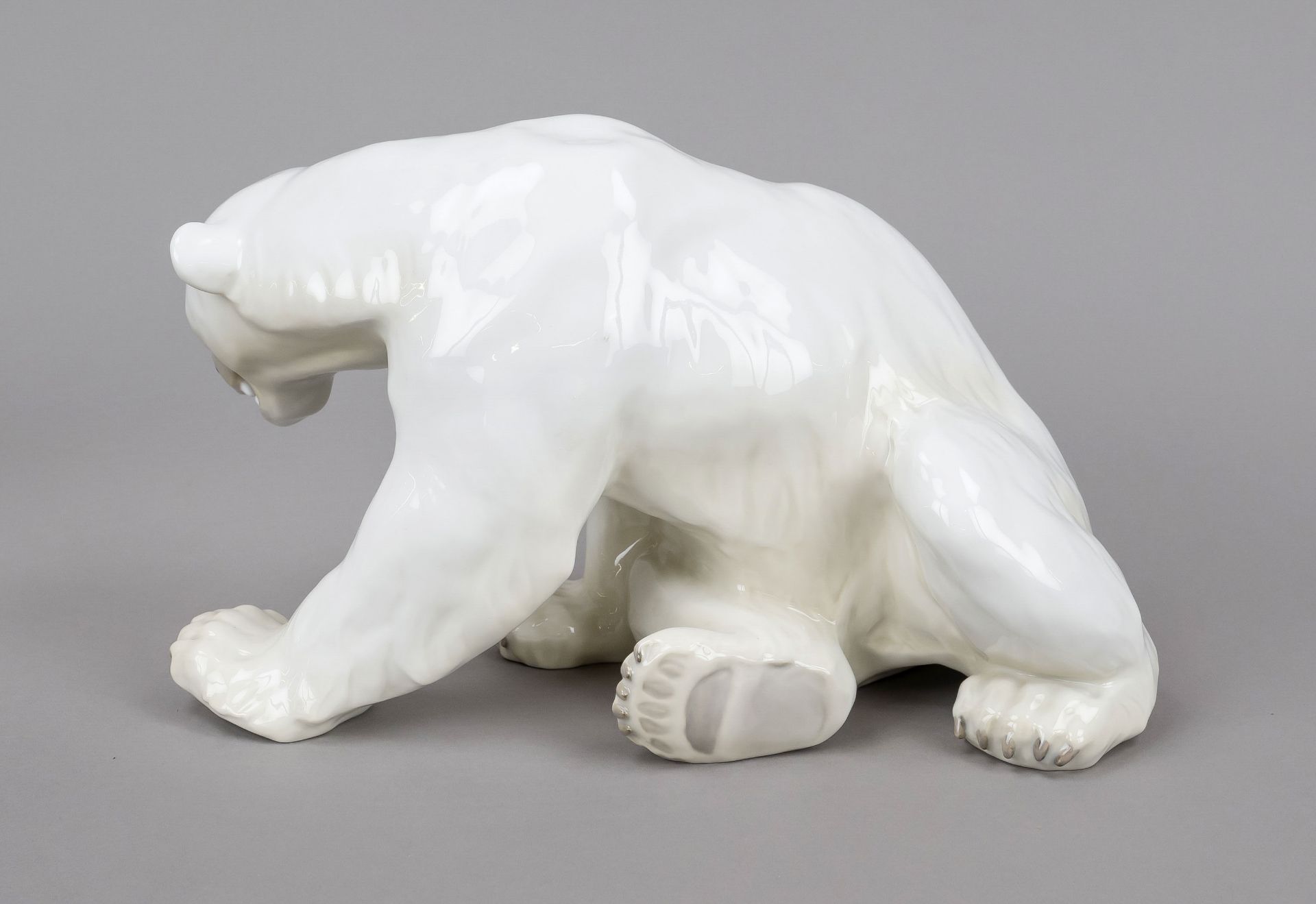 Large polar bear, Bing & Gröndahl, Copenhagen, mark 1959-1960, design Knud Kyhn 1914, model no. - Image 2 of 2