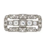 Art Déco brooch WG 585/000 unmarked, tested, with 5 old-cut diamonds, total 3.10 ct fine white -