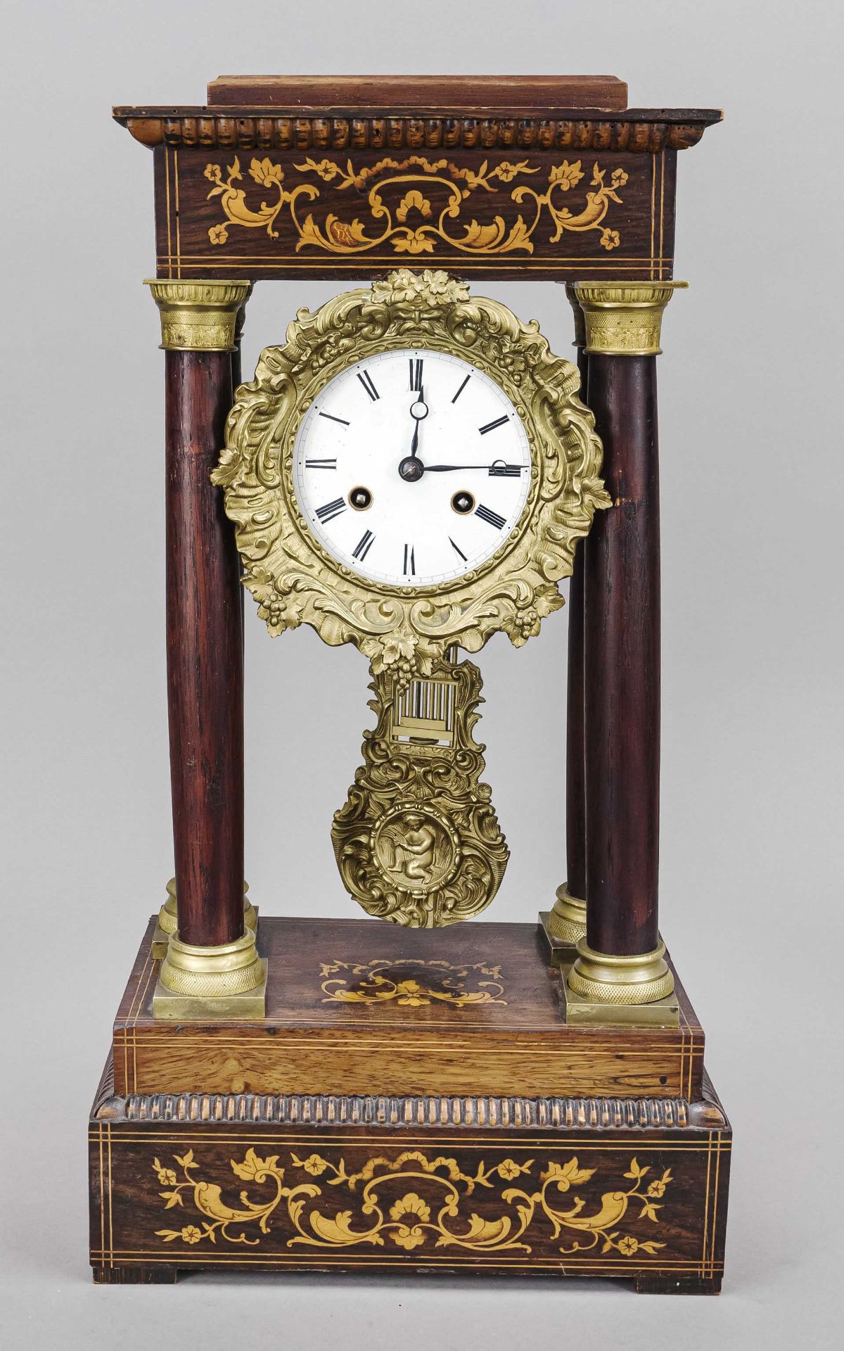 Portalu clock, 2nd half 19th century, oak with maple inlays, floral motifs and rocailles in the head