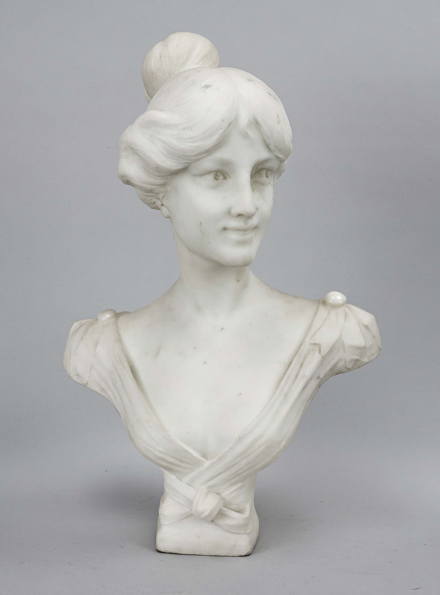 Guglielmo Pugi (1850-1915), Italian sculptor, graceful Art Nouveau bust of a girl, white marble,