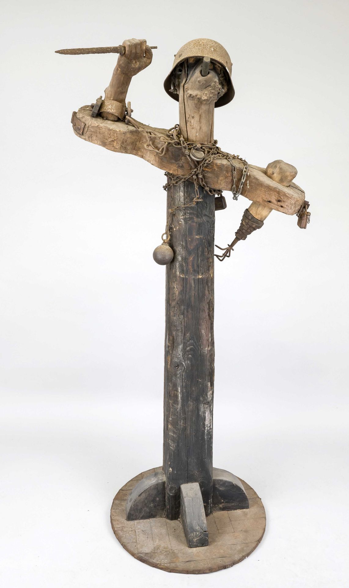 Herbert König (1956-2023), sculptor from Suhl, large, disturbing anti-war sculpture, wood, iron,