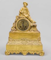 French. Figure pendulum, 1st half 19th century, Empire, on the clock drum a young man harvesting