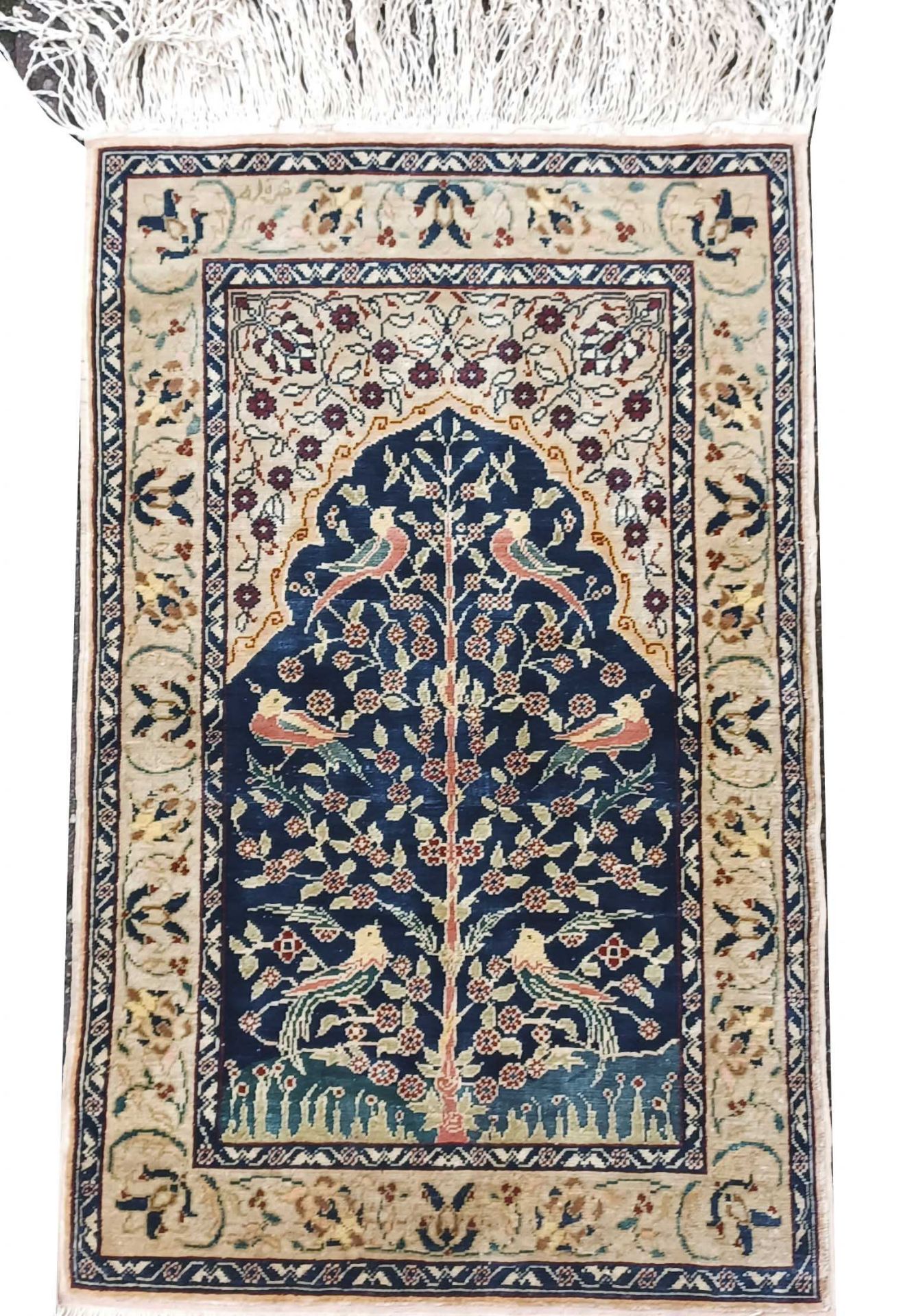 Carpet, Rug, Silk, prayer. Good condition, 60 x 38 cm