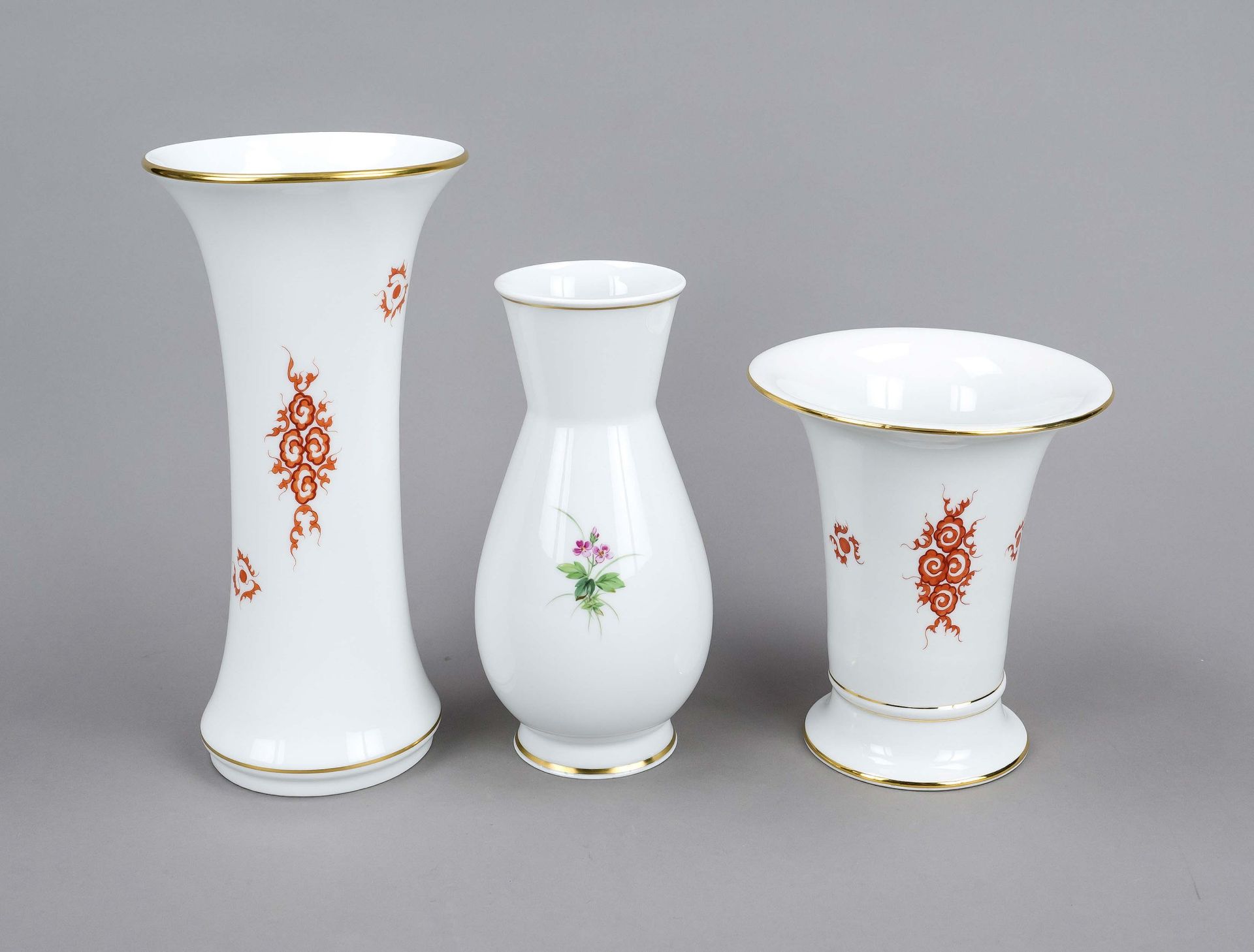 Drei Vasen, Meissen, 20. Jh., 2 - Bild 2 aus 2
