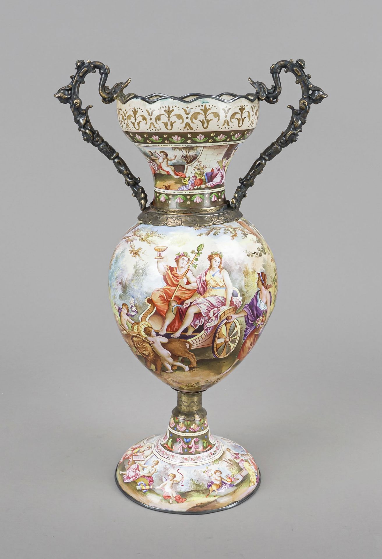 Magnificent vase, 19th century, silver (?), round base, short shaft, ovoid body, straight neck, wavy - Image 3 of 4