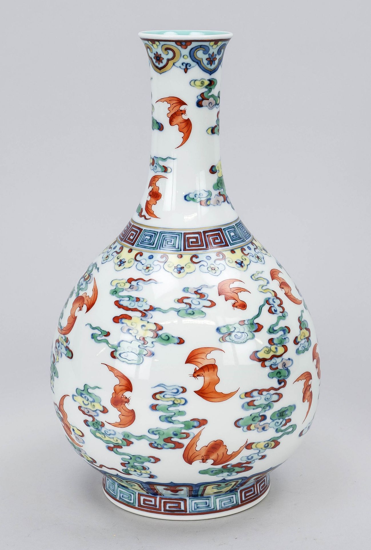 Doucai vase with bat decoration, China 20th century Circumferential decoration under and on the