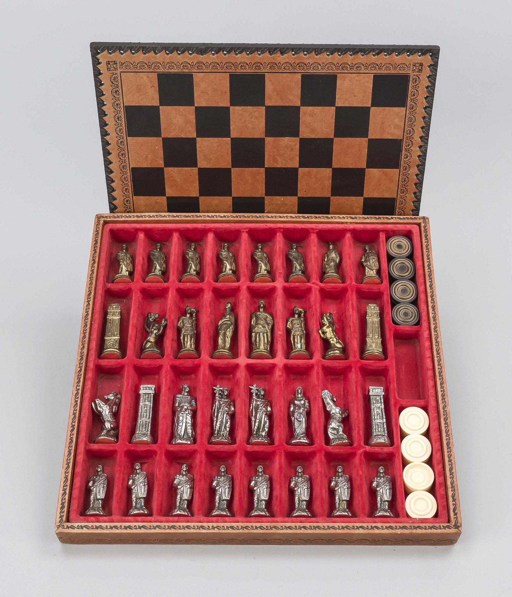 Chess set Romans vs. Teutons, 2nd half 20th century Box with attached, removable chess board, this