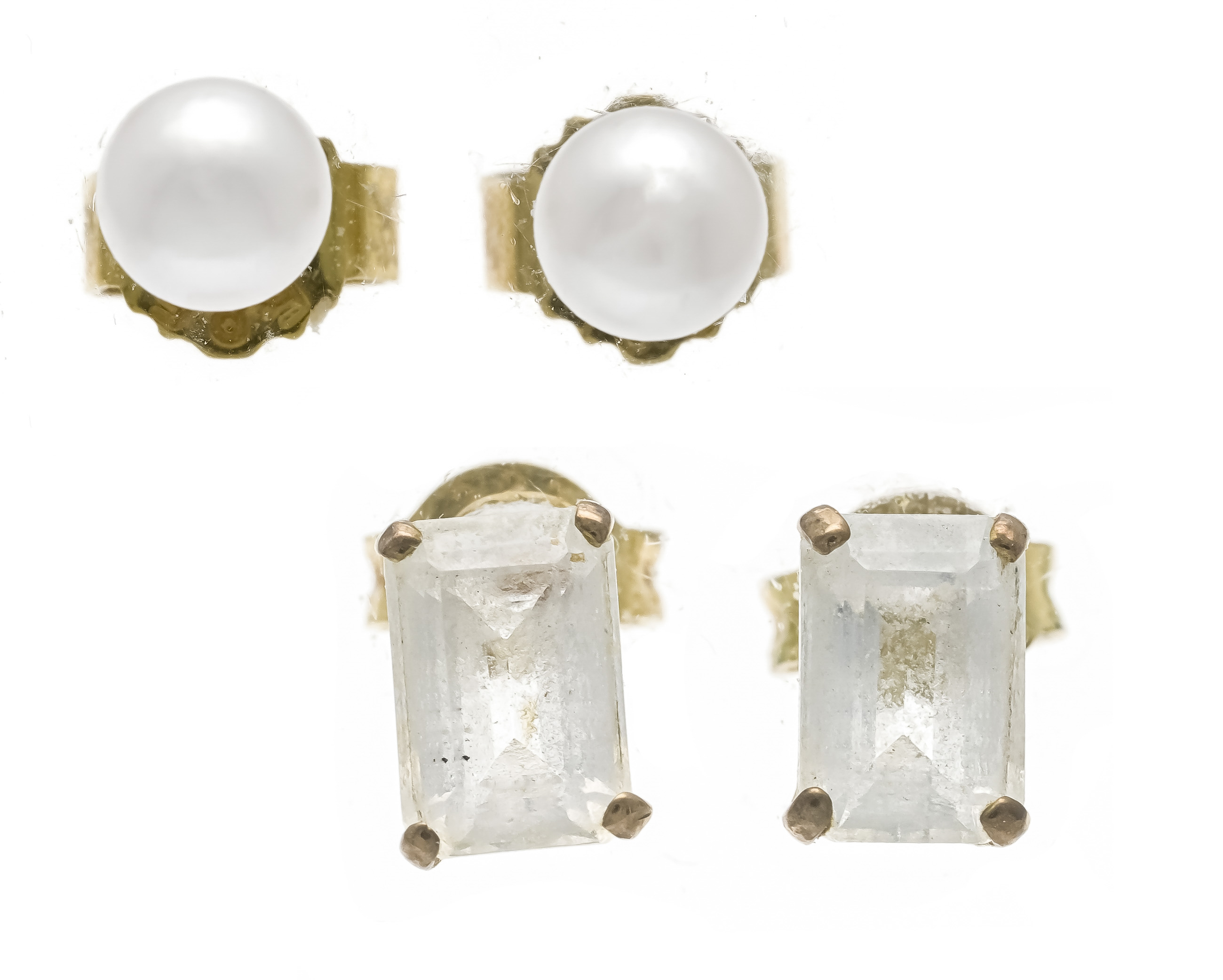 2 pairs of stud earrings, 1 x Akoya pearl stud earrings GG 585/000 with 2 white Akoya pearls 4 mm,