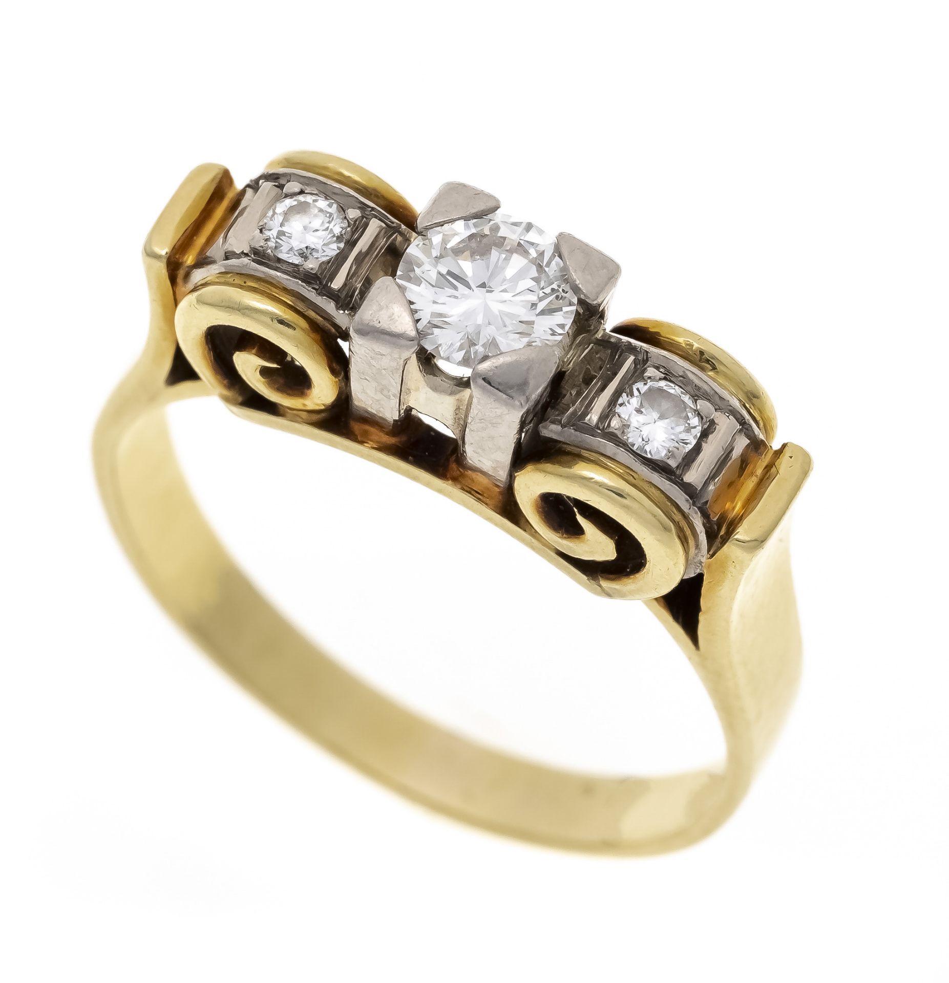 Brilliant ring circa 1940 GG 585/000 with a brilliant-cut diamond 0.31 ct W/SI and 2 brilliant-cut