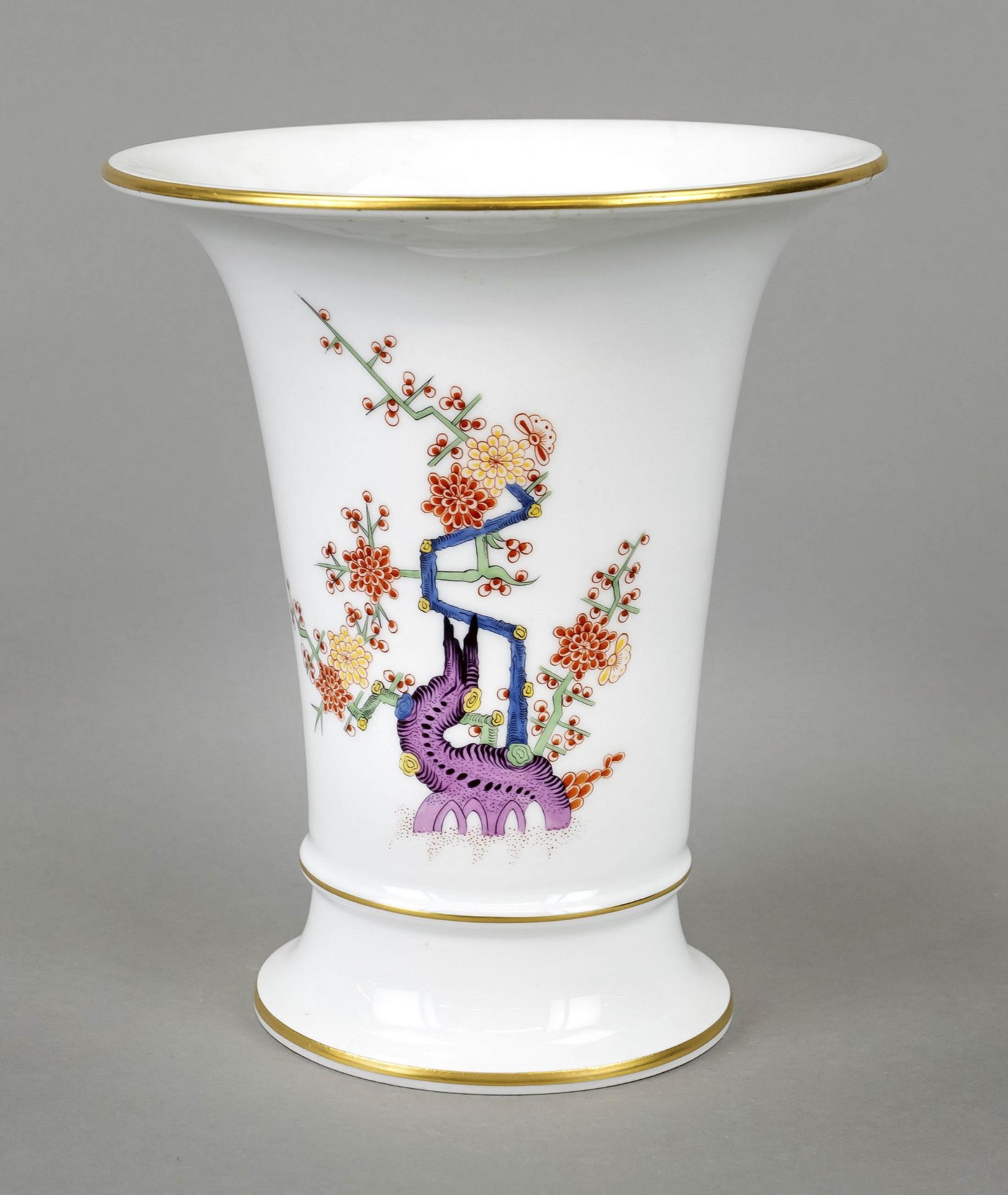 Trumpet vase, Meissen, 1970s, 1st choice, polychrome Kakiemon painting with decor Old rich yellow - Image 2 of 2