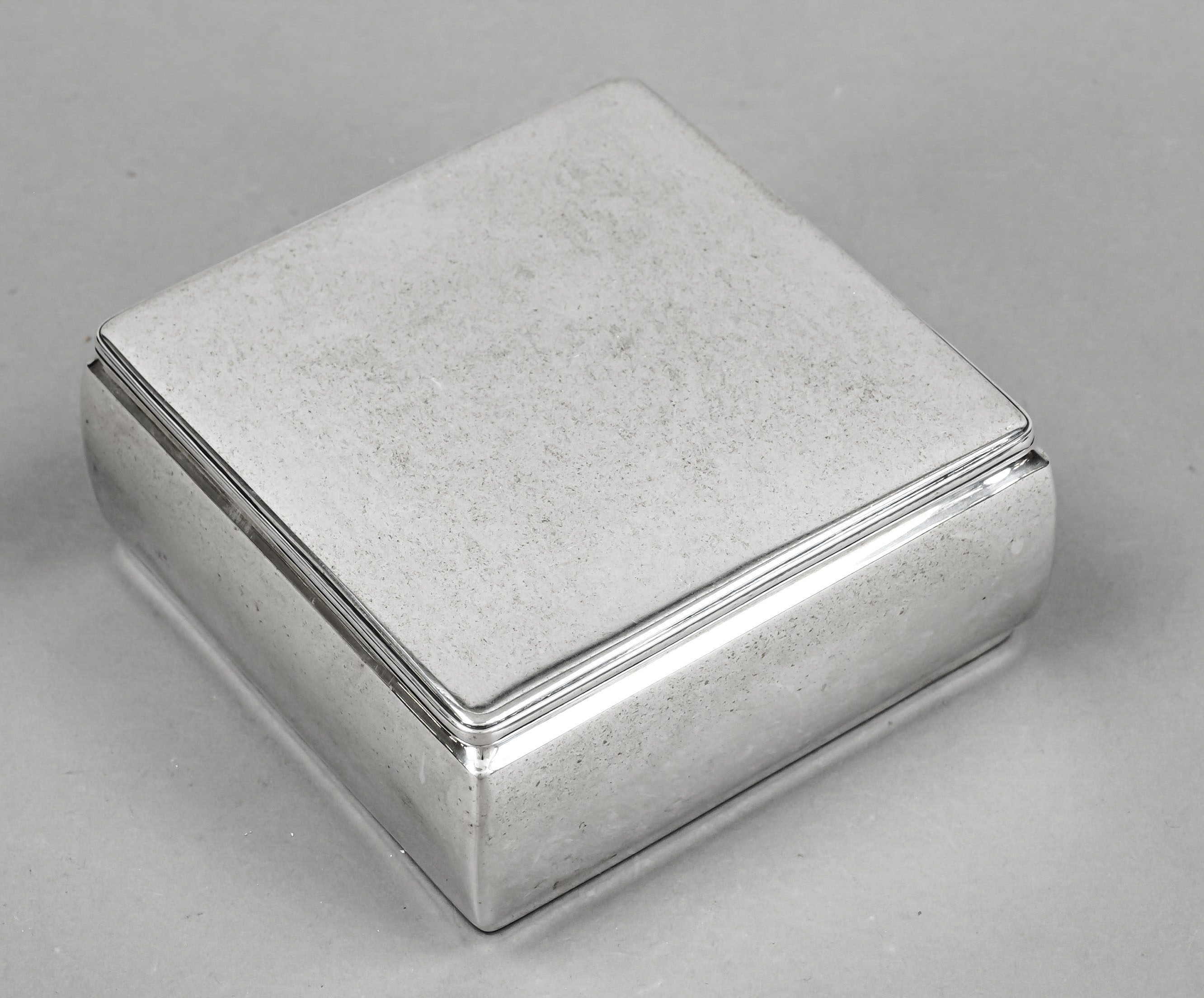 Square tobacco box, Denmark, 1904-32, hallmark Christian F. Heise, MZ, hallmarked silver,