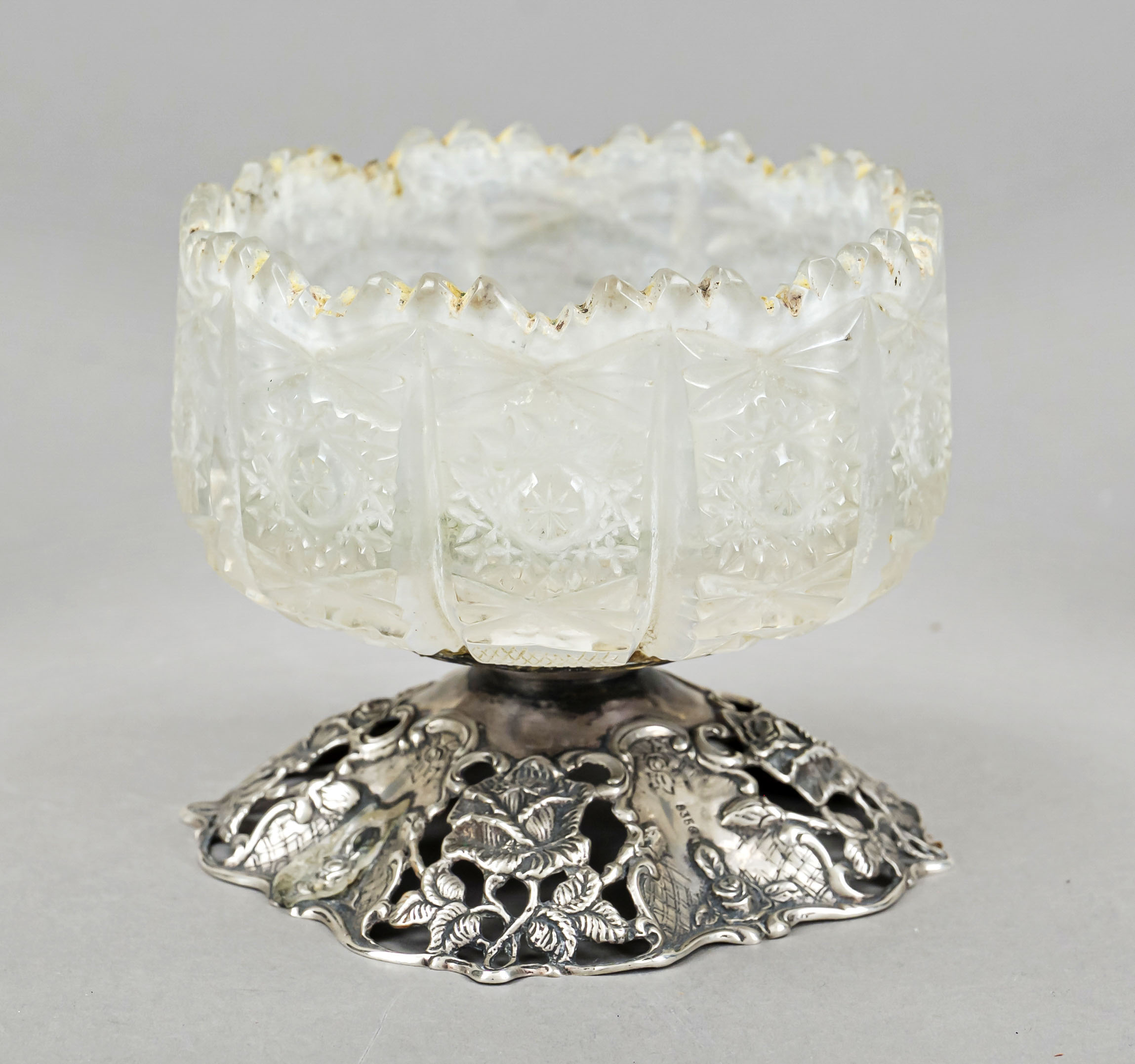 Small round centerpiece, German, 20th century, maker's mark Christoph Widmann, Pforzheim, silver