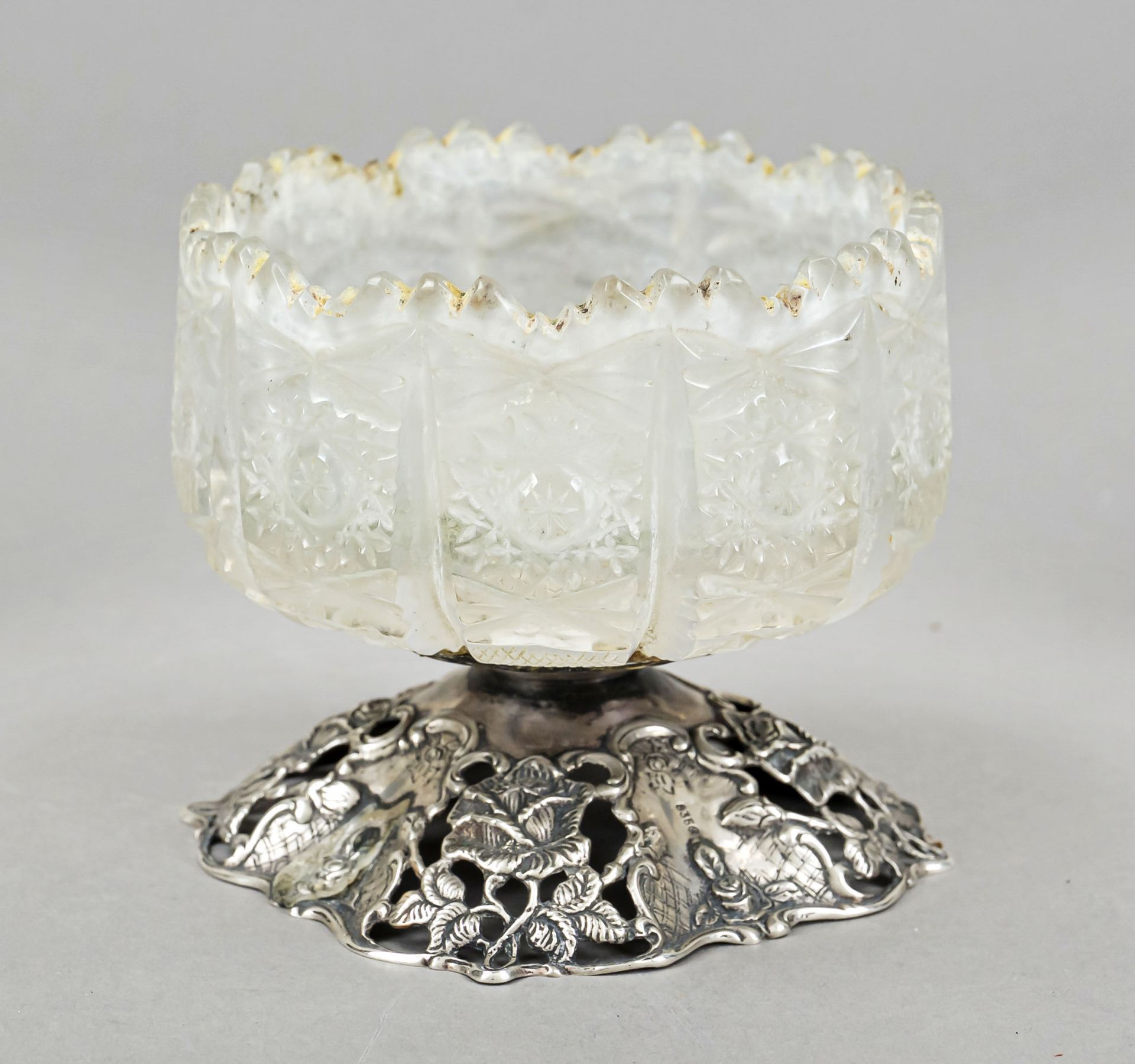 Small round centerpiece, German, 20th century, maker's mark Christoph Widmann, Pforzheim, silver