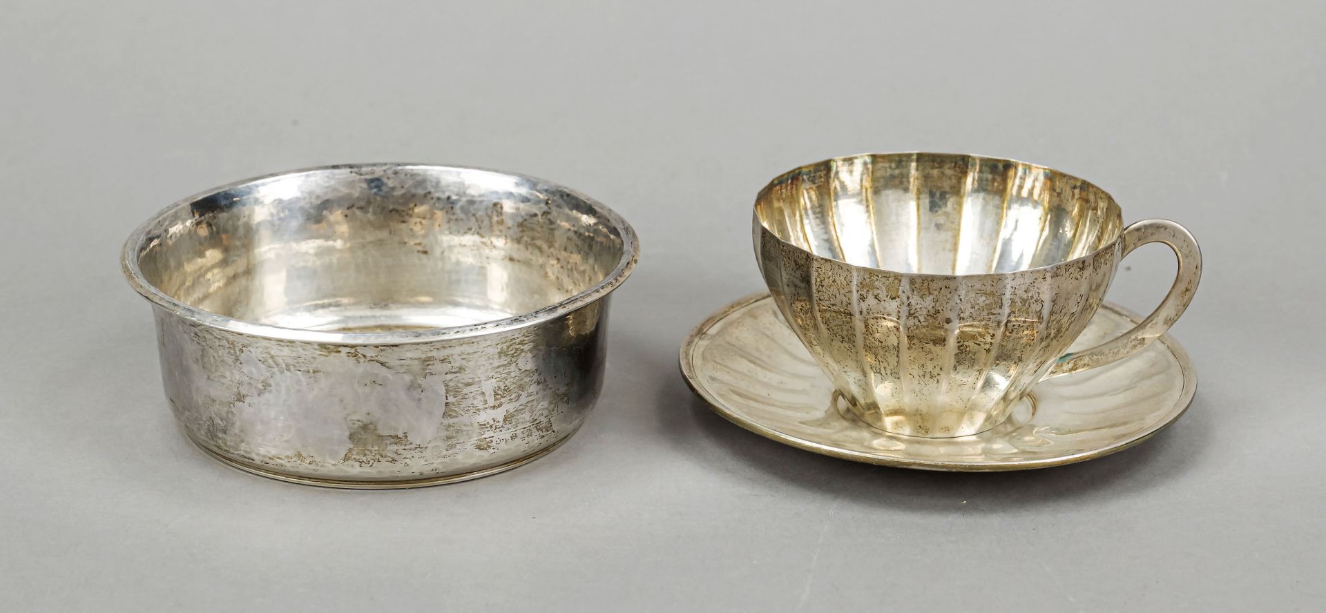 Cup and saucer, 20th century, silver 833/000, faceted wall, total h. 4.5 cm, with saucer, German,