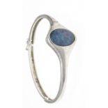 Opal hinged bangle silver 835/000 with an oval opal triplet 18 x 13 mm in a colorful play of colors,