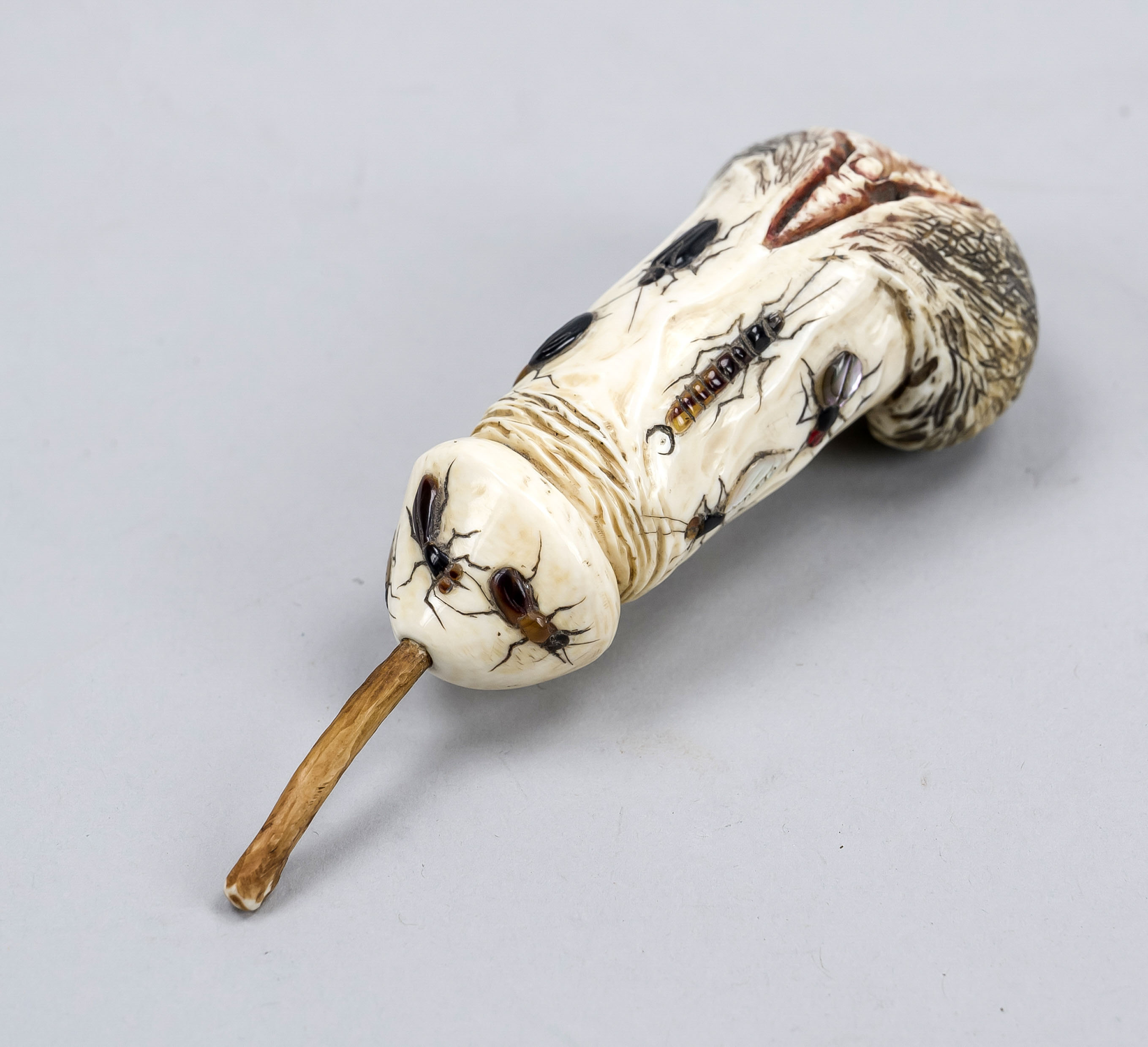 Shibayama Okimono, Japan c. 1900 (Meiji), ivory with mother-of-pearl and stone inlays. Phallus - Image 2 of 4