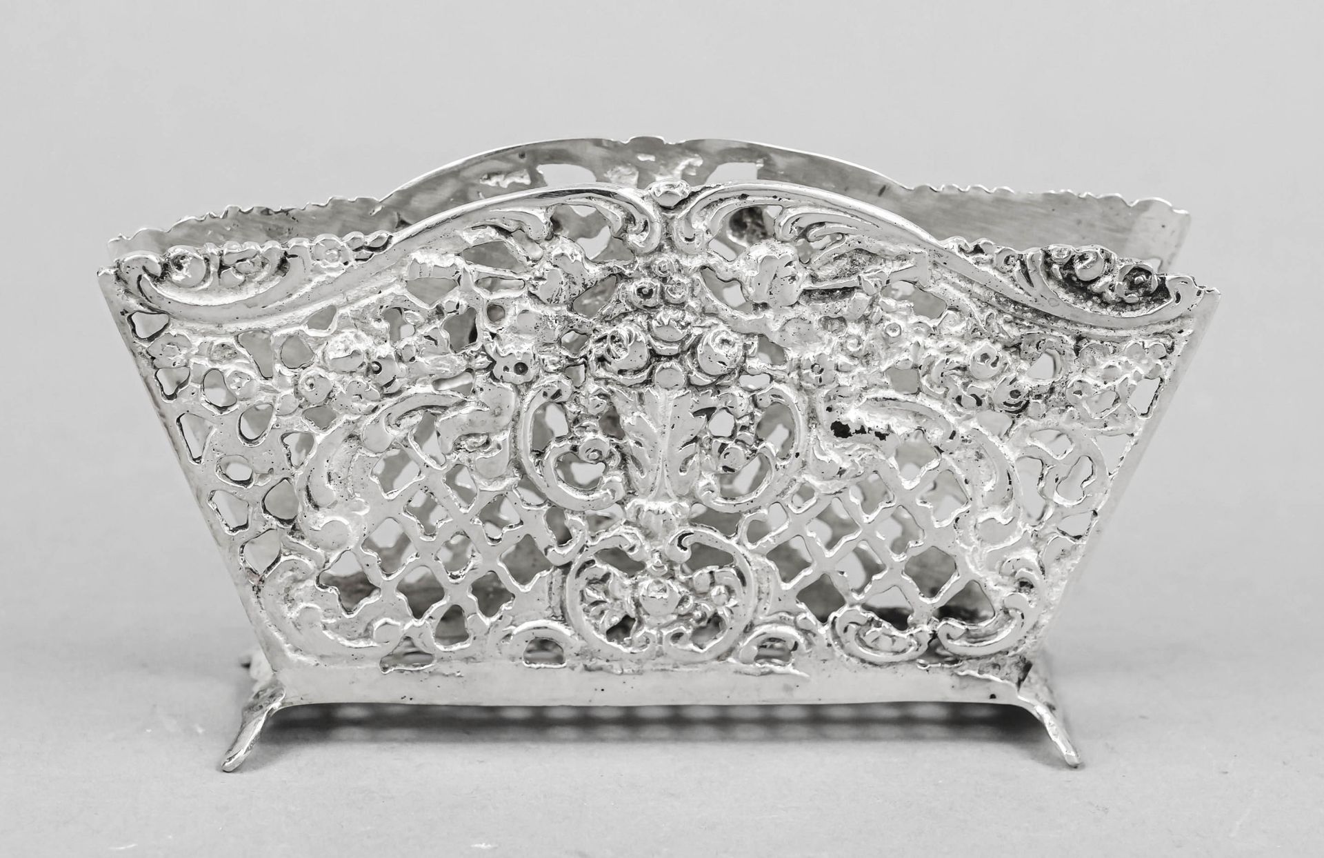 Napkin holder, 2nd half 20th century, silver 800/000, curved form, open-worked walls with floral