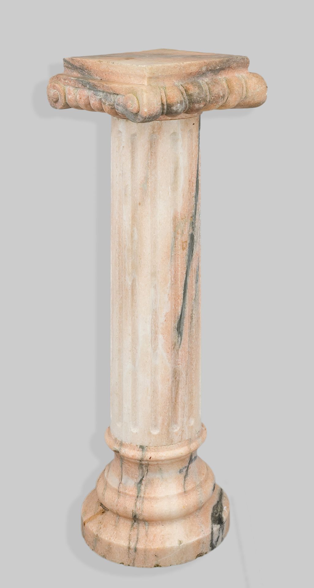 Flower column made of pink marble, 21st century, 3-piece and heavy, 100 x 32 x 32 cm