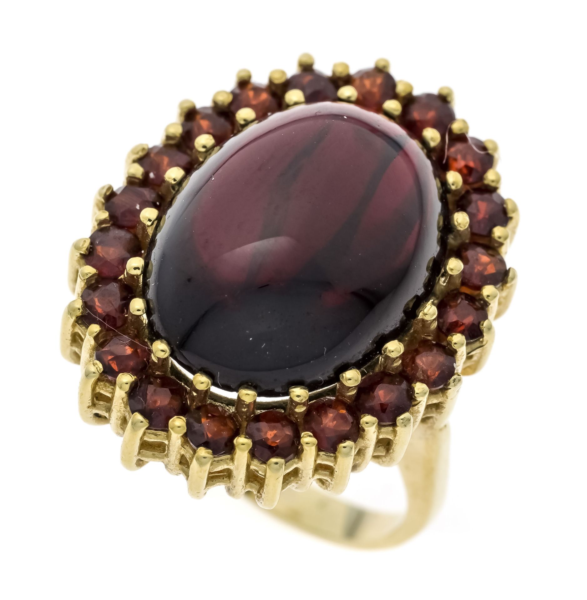 Garnet ring GG 585/000 with an oval garnet cabochon 15 x 12 mm and round faceted garnets 2.9 mm,