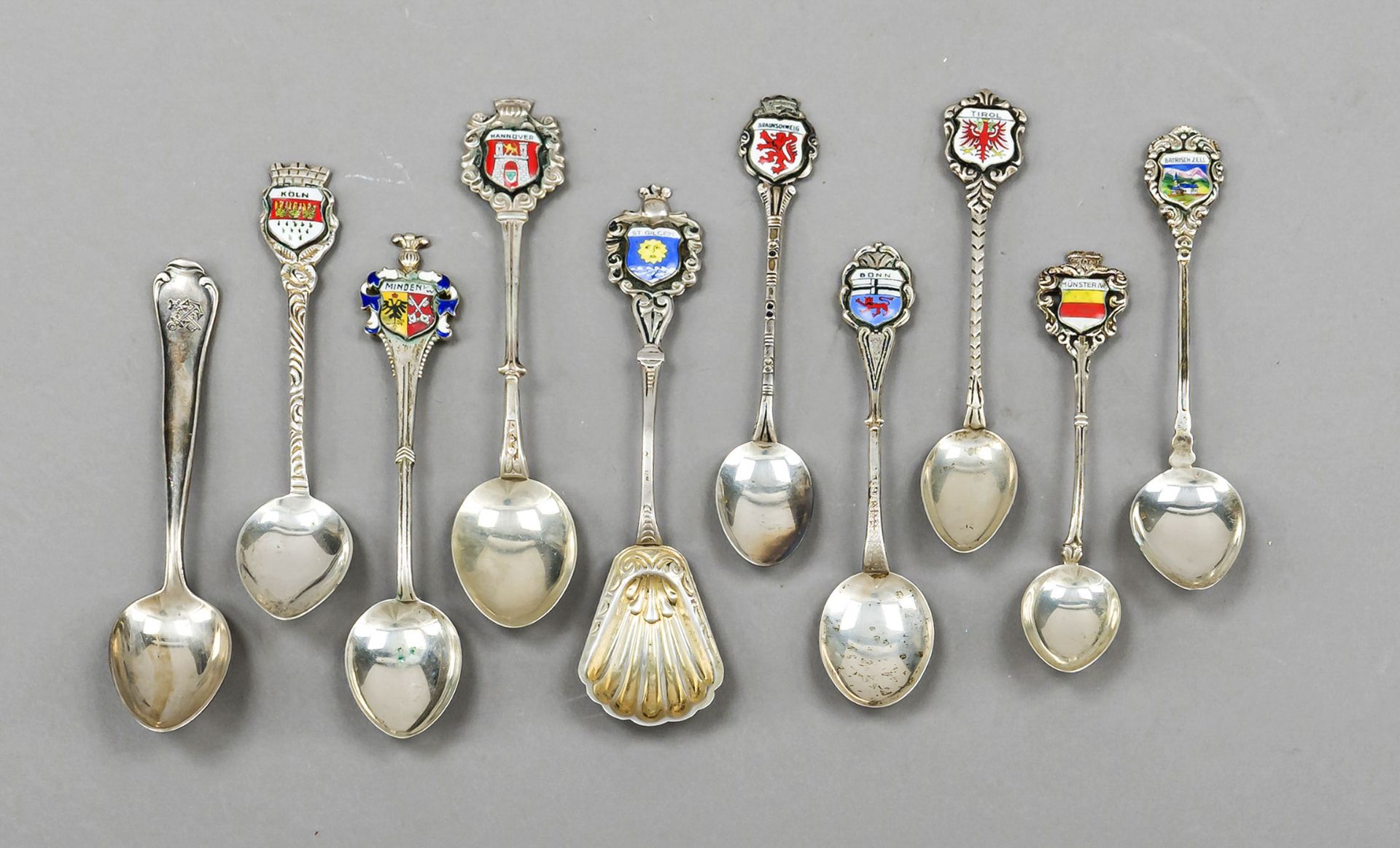 30 pieces of cutlery, 20th century, various makers, silver of varying fineness, predominantly