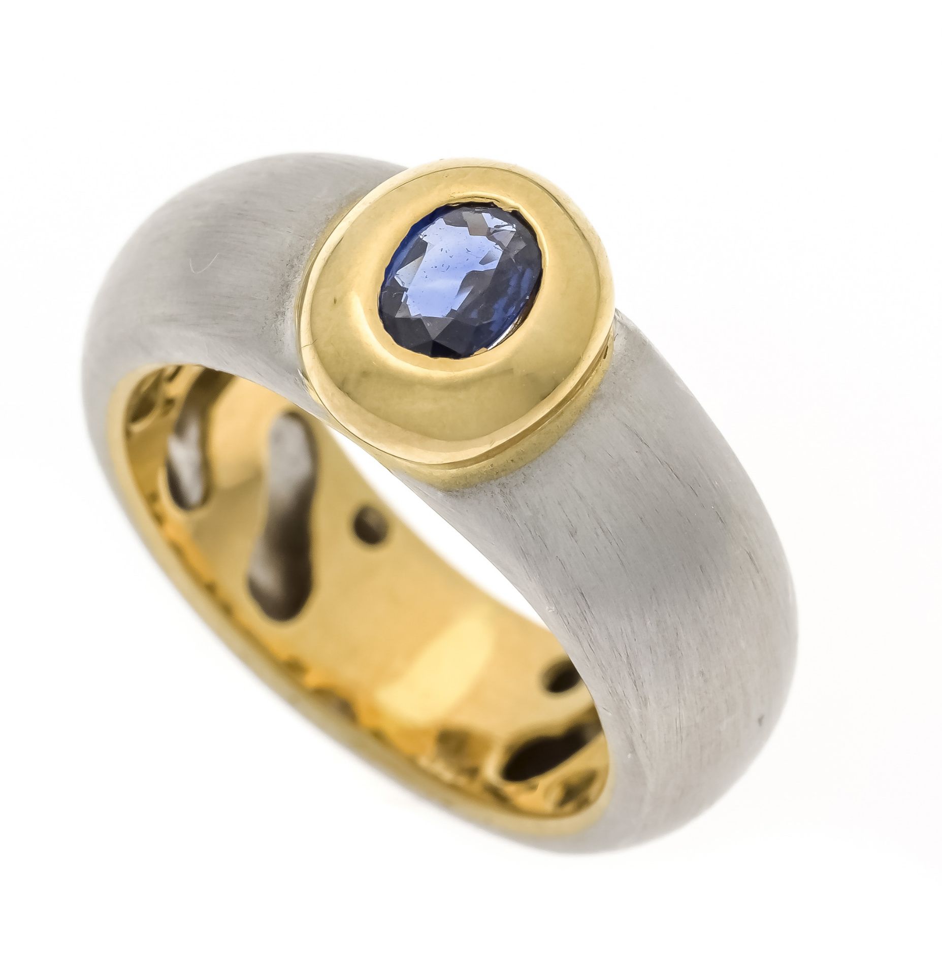 Sapphire ring platinum 950/000 matted and GG 750/000 with an oval faceted sapphire 5.0 x 4.2 mm