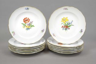Twelve dinner plates, Meissen, late 20th century, 1st choice, New cut-out shape, polychrome painting