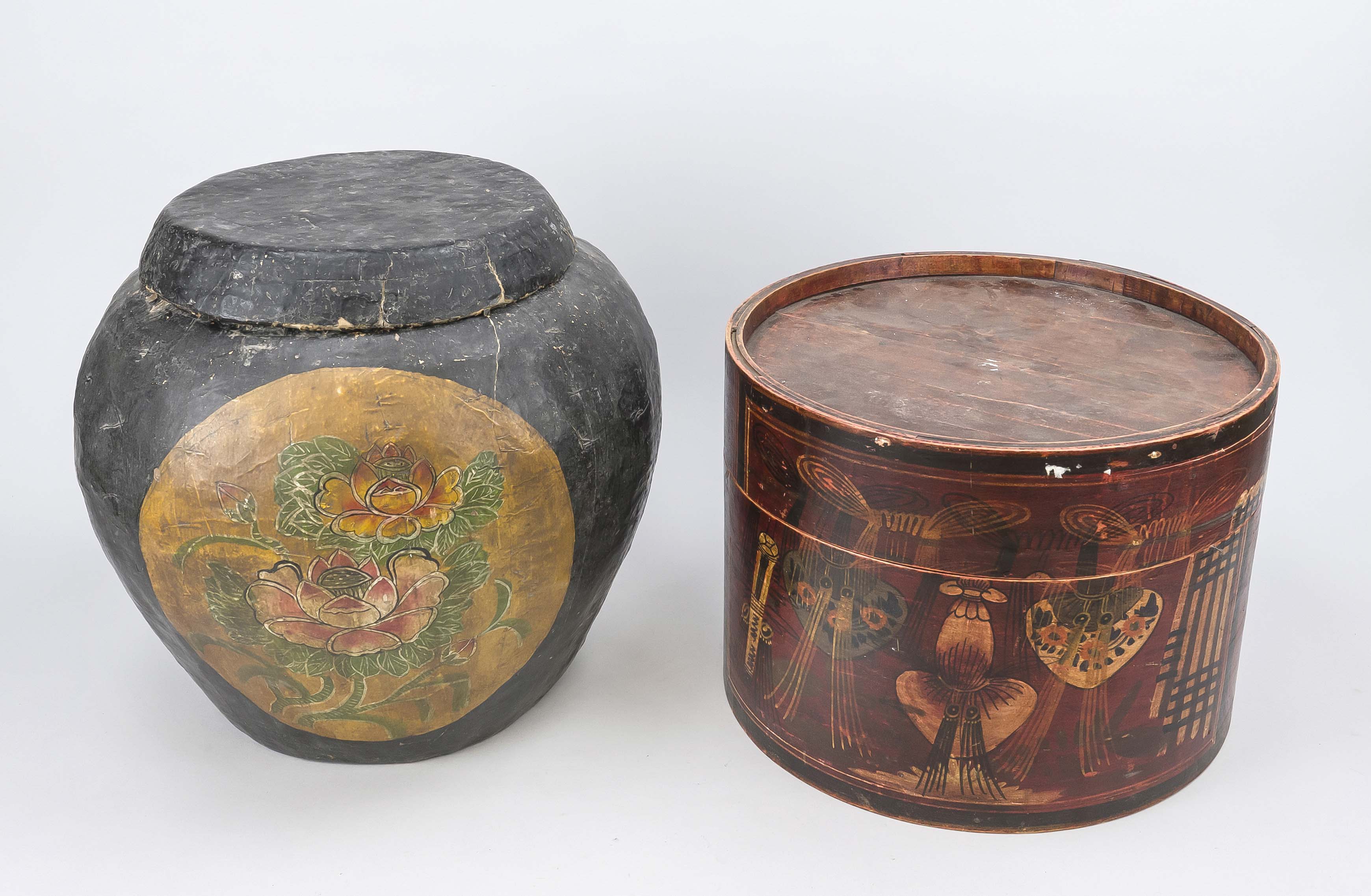 Spahn box and lidded pot, China, 19th/20th century, wood and?, polychrome painted, h. up to 35 cm