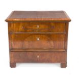 Biedermeier chest of drawers from around 1820, mahogany, three drawers with inset bone key