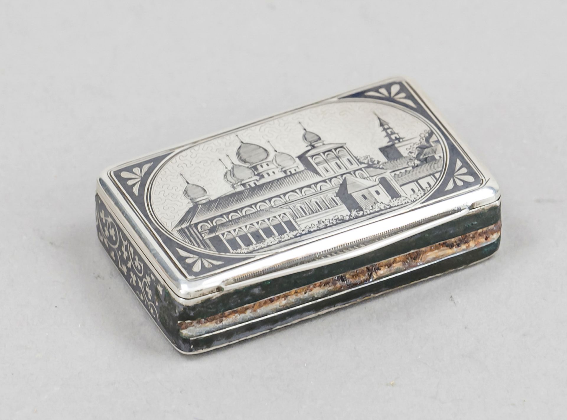 A rectangular matchbox, Austria, mark 1872-1922, city mark A for Vienna, maker's mark MS, sillber - Image 2 of 2