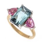 Indigolite-rubellite ring RG/WG 750/000 with a very fine scissor-cut faceted tourmaline 4.65 ct (