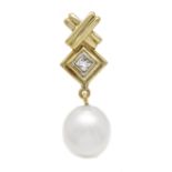 South Sea pearl diamond pendant GG 585/000 with a white, slightly oval South Sea pearl 12 x 11 mm