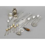 Mixed lot of 17 pieces, 20th century, various makers, silver of different fineness, 14 pieces