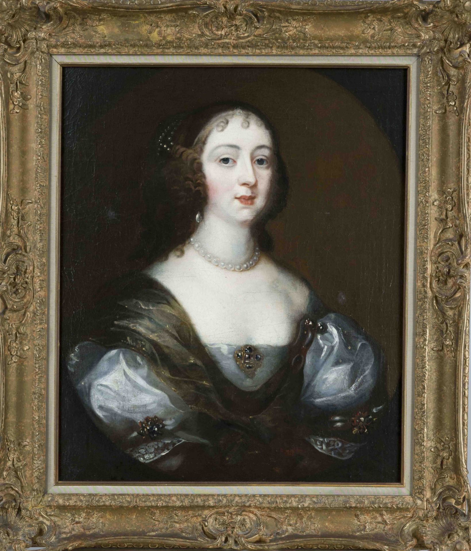 Portrait painter of the 18th century, Portrait of a lady with a pearl necklace, oil on canvas,