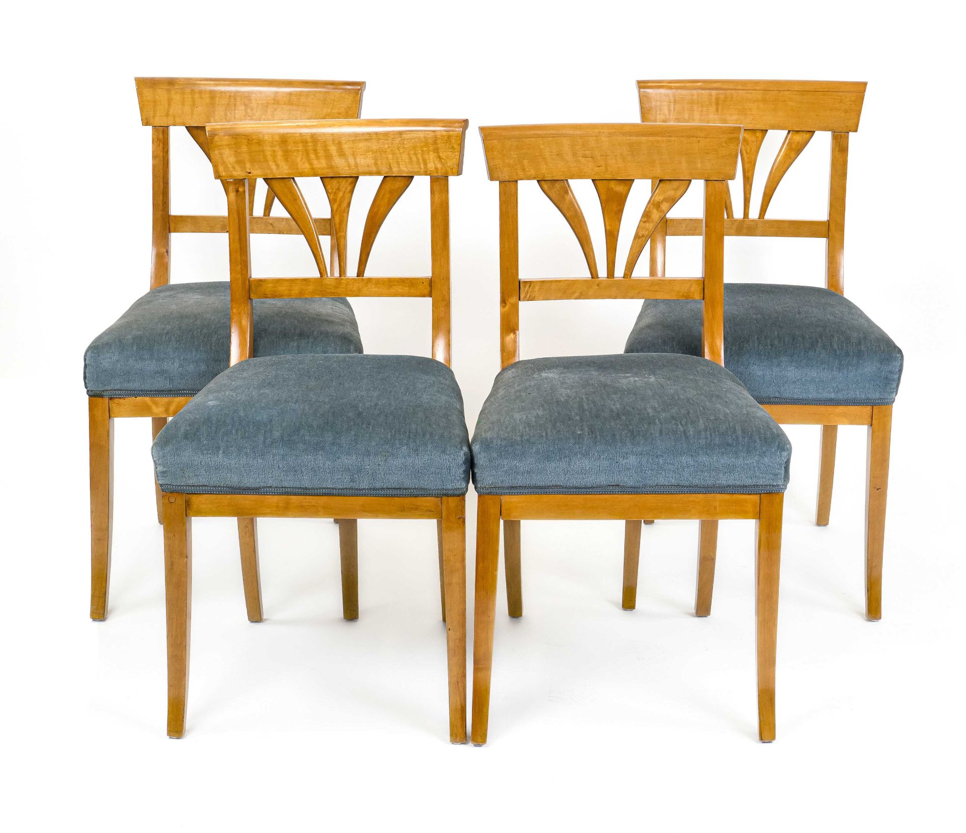 Set of 4 Biedermeier chairs from around 1830, flamed birch, 92 x 48 x 48 cm - The furniture is not